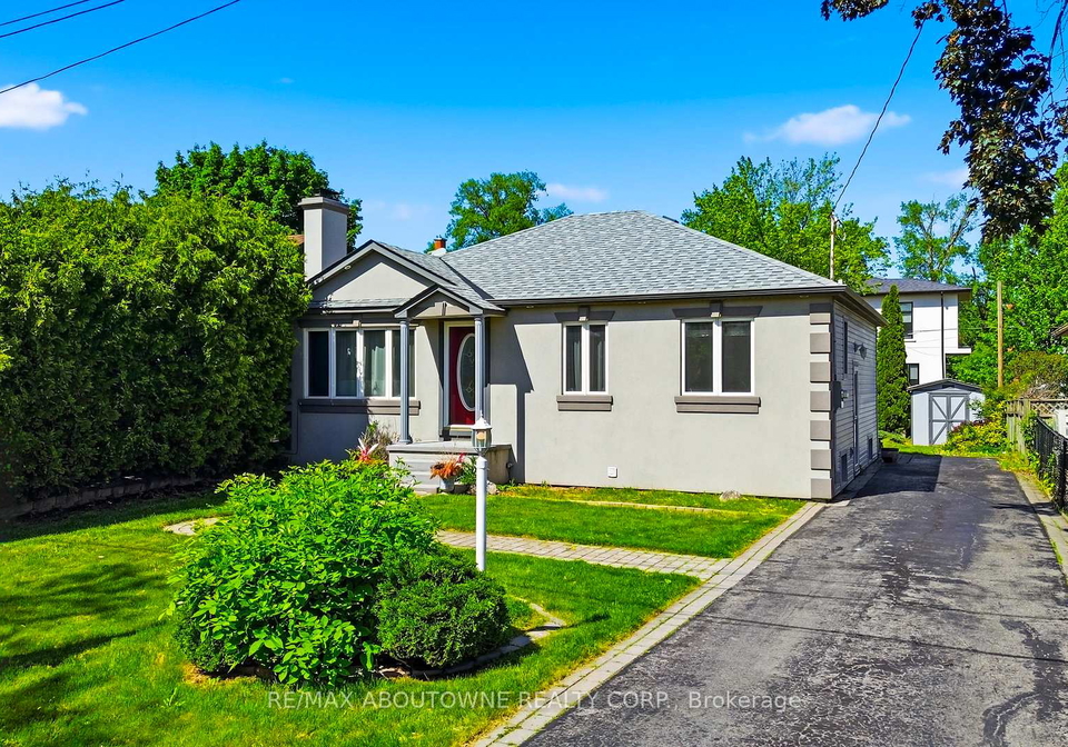 253-maurice-drive-oakville-ontario-w13434380