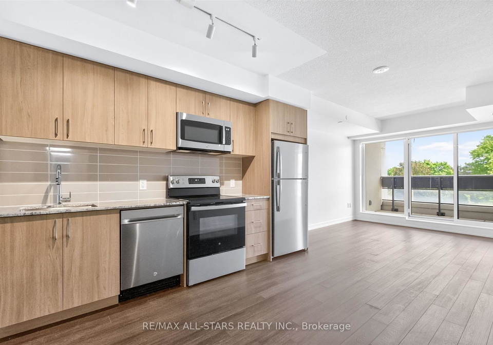 4010-eglinton-avenue-w-etobicoke-ontario-w13434450