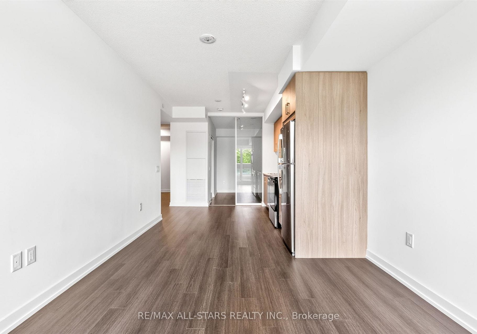 4010-eglinton-avenue-w-etobicoke-ontario-w13434450