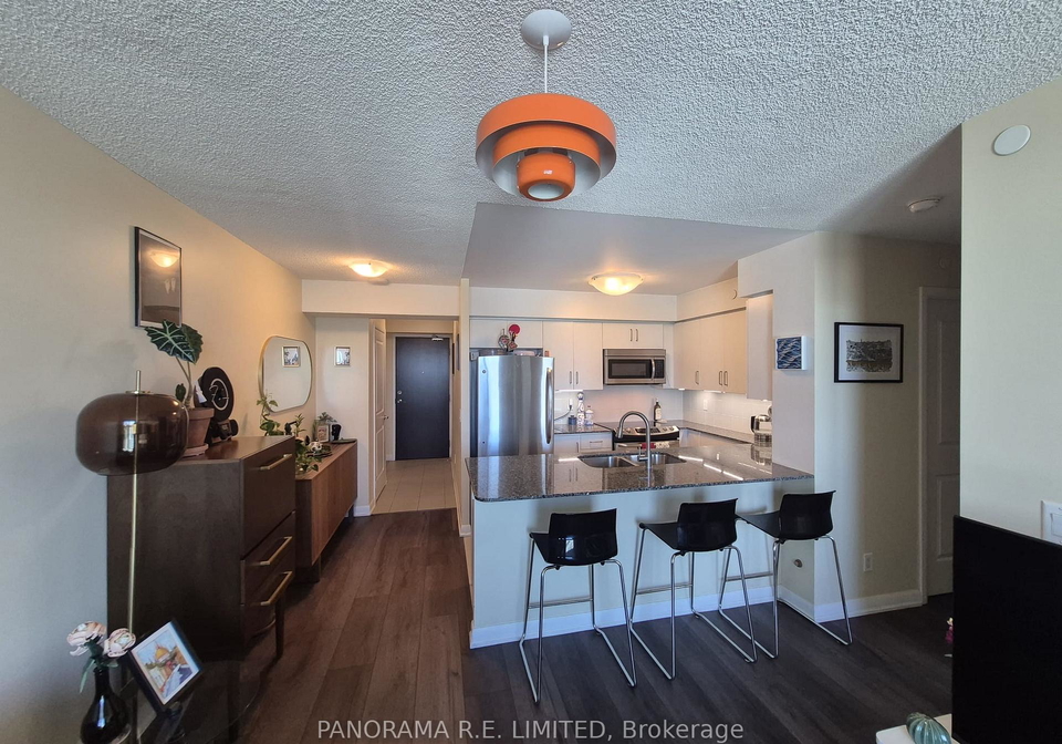 205-sherway-gardens-road-etobicoke-ontario-w13434482