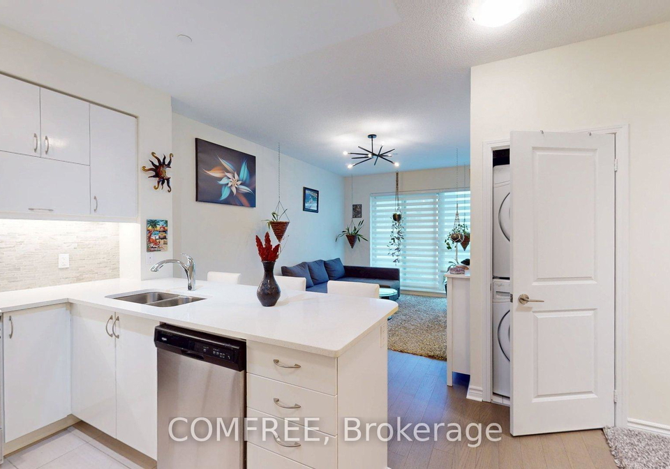 39-annie-craig-drive-etobicoke-ontario-w13434504
