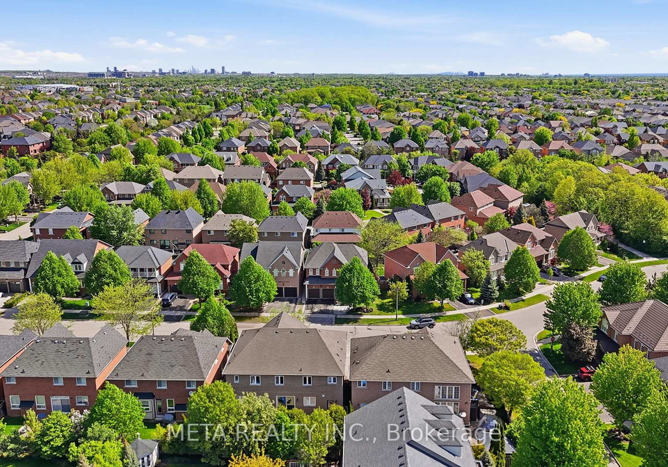 2299-stratus-drive-oakville-ontario-w13434610