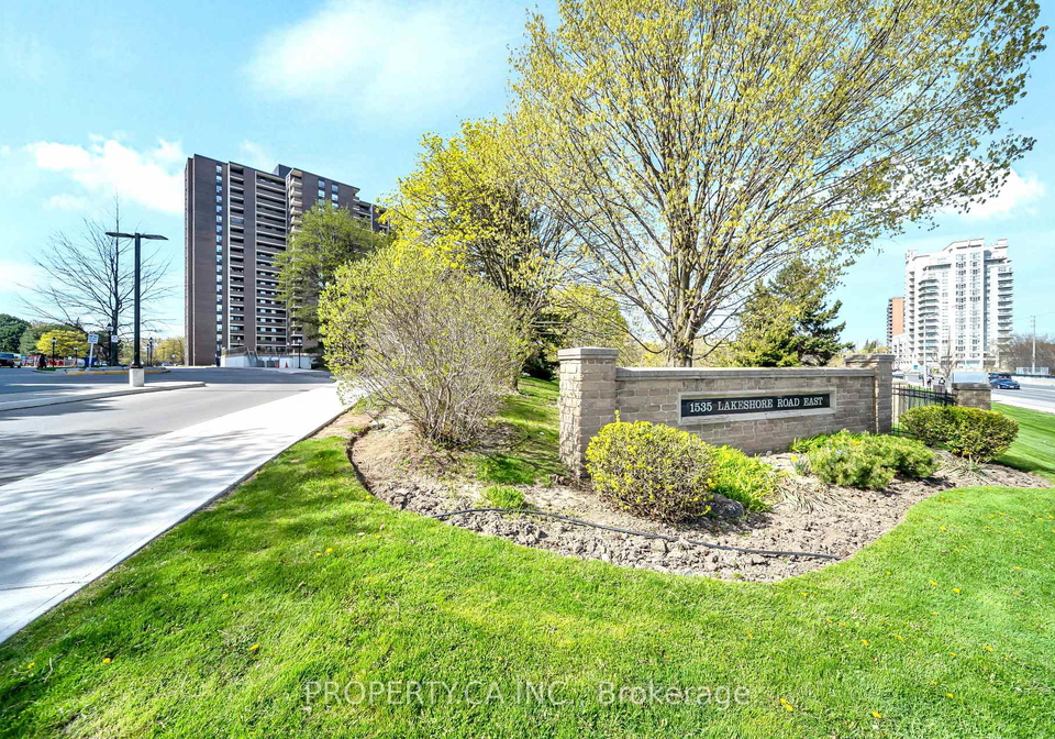 1535-lakeshore-road-e-mississauga-ontario-w13434672