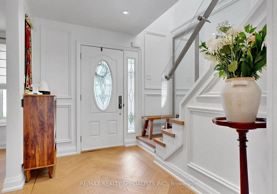 39-b-newington-crescent-etobicoke-ontario-w13434682