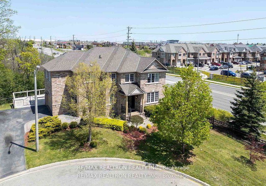 12-edgevalley-court-brampton-ontario-w13434840