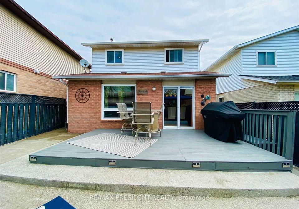 2563-whittaker-drive-burlington-ontario-w13434860