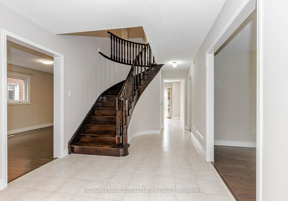 101-hullrick-drive-etobicoke-ontario-w13434958