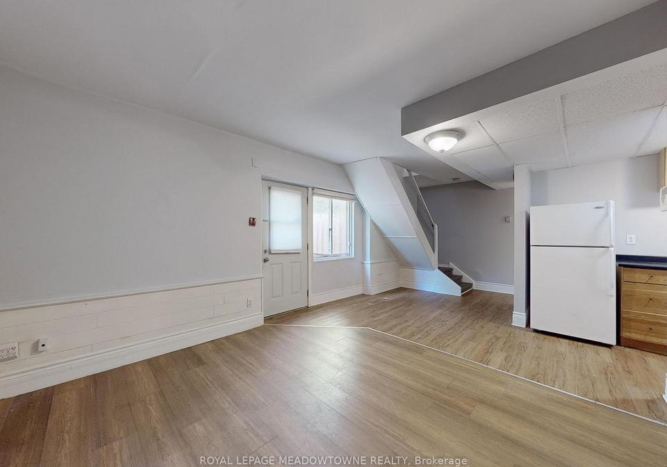 12-wesleyan-street-halton-hills-ontario-w13435014