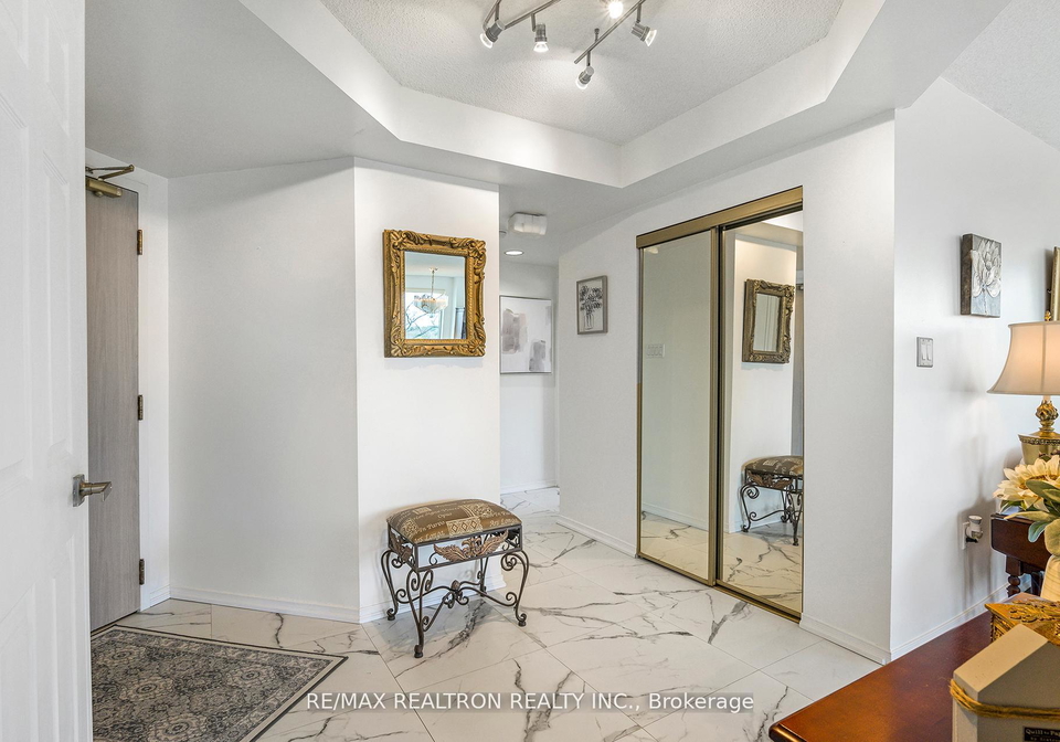 2155-burnhamthorpe-road-w-mississauga-ontario-w13435032