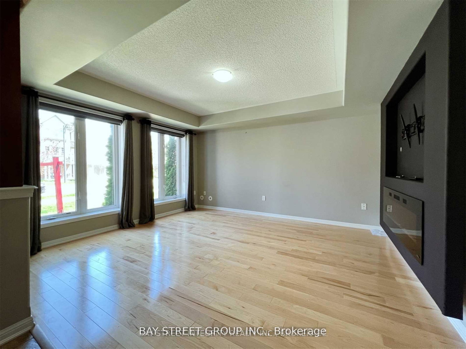 656-holly-avenue-milton-ontario-w13435174