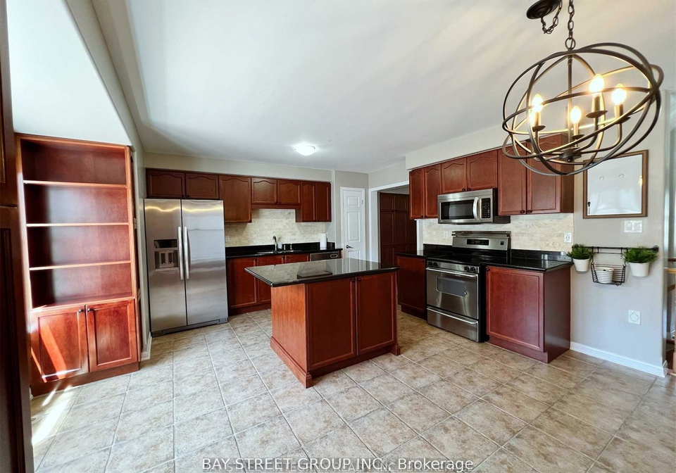 656-holly-avenue-milton-ontario-w13435174