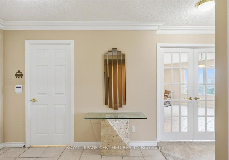 25-kingsbridge-garden-circle-mississauga-ontario-w13435190