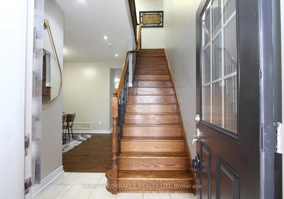 11-bluffmeadow-street-brampton-ontario-w13435202