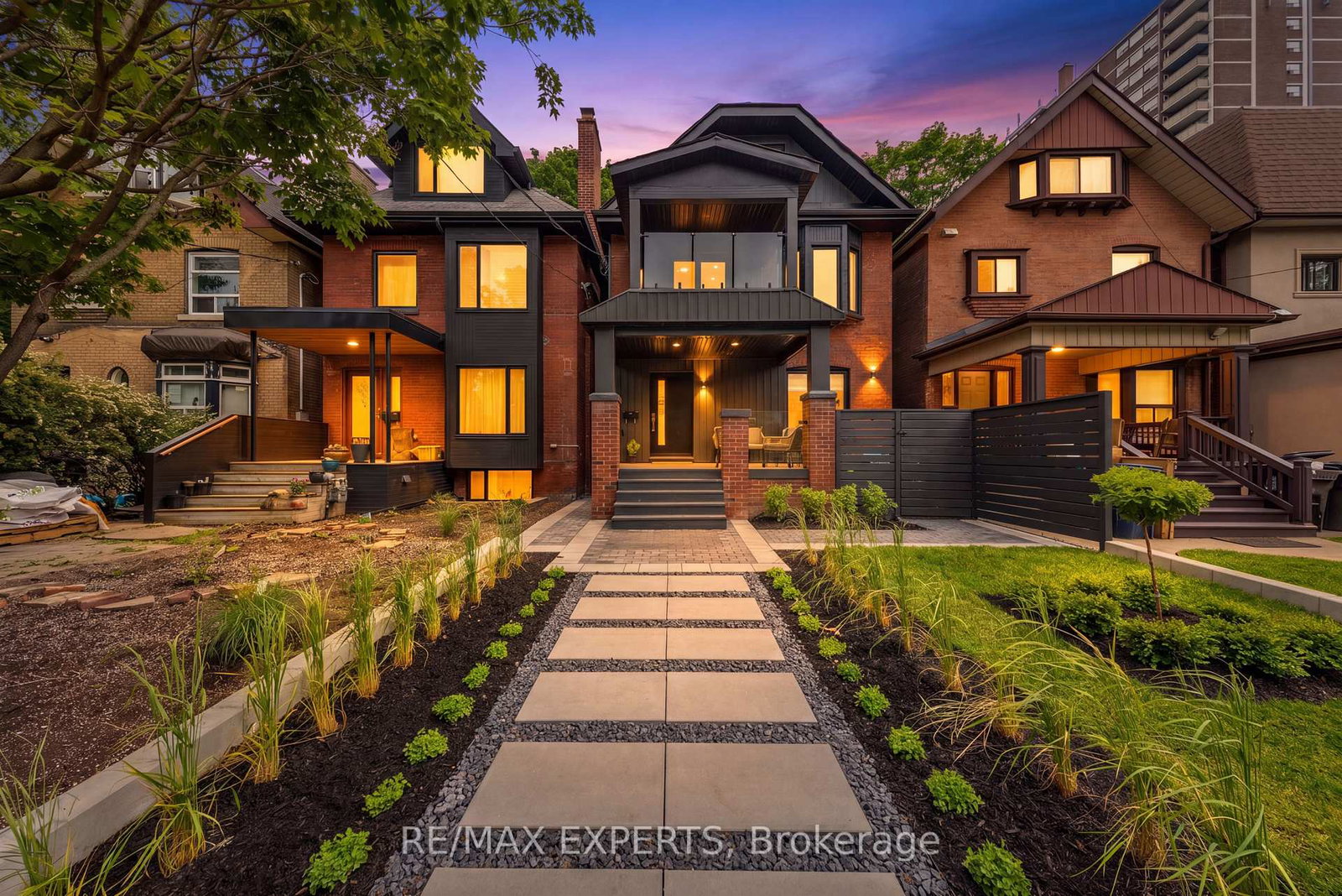 5-harvard-avenue-toronto-ontario-w13435322