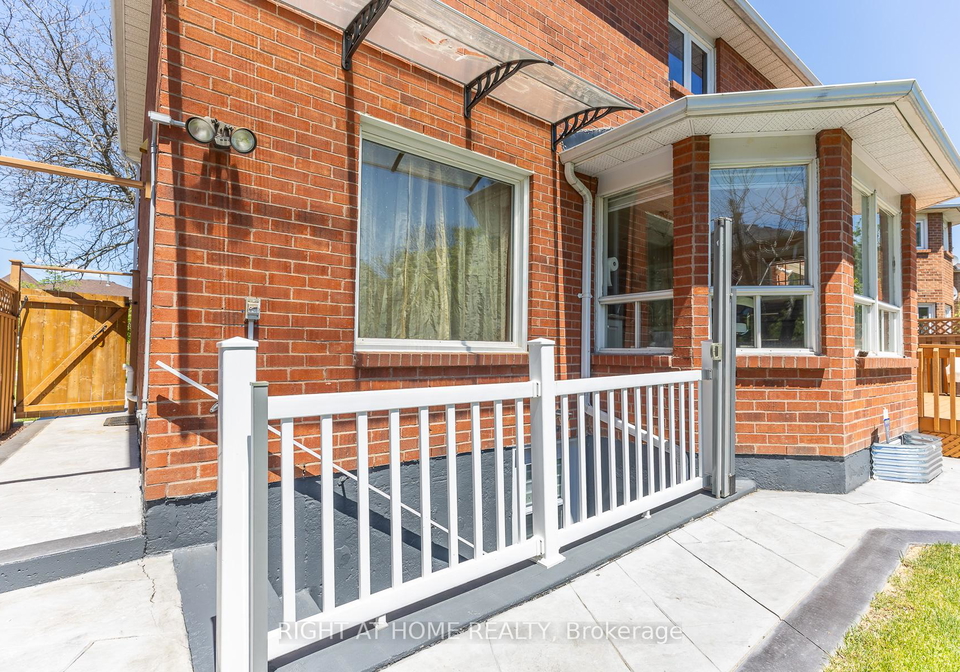378-ceremonial-drive-mississauga-ontario-w13435352
