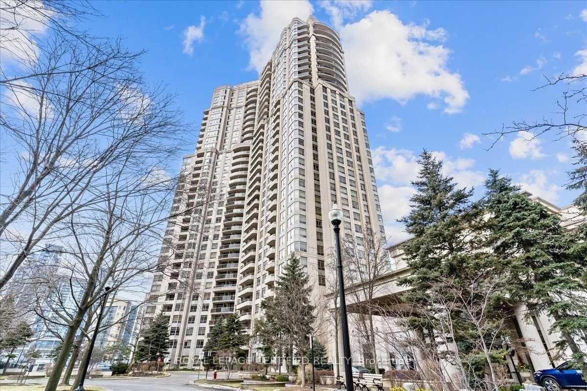 35-kingsbridge-garden-circle-mississauga-ontario-w13435462
