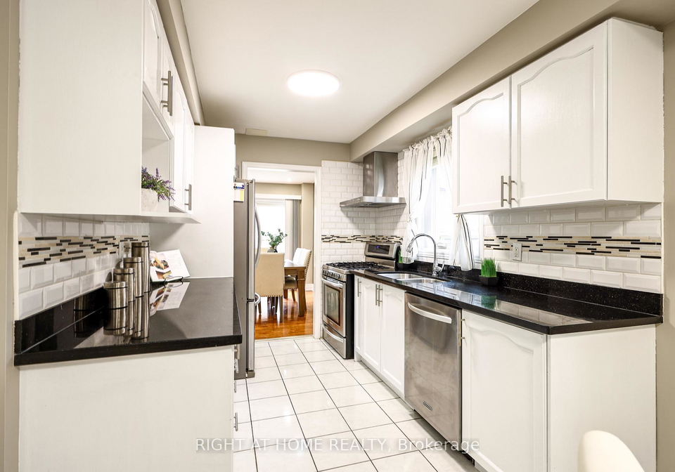 5533-richmeadow-mews-mississauga-ontario-w13435560