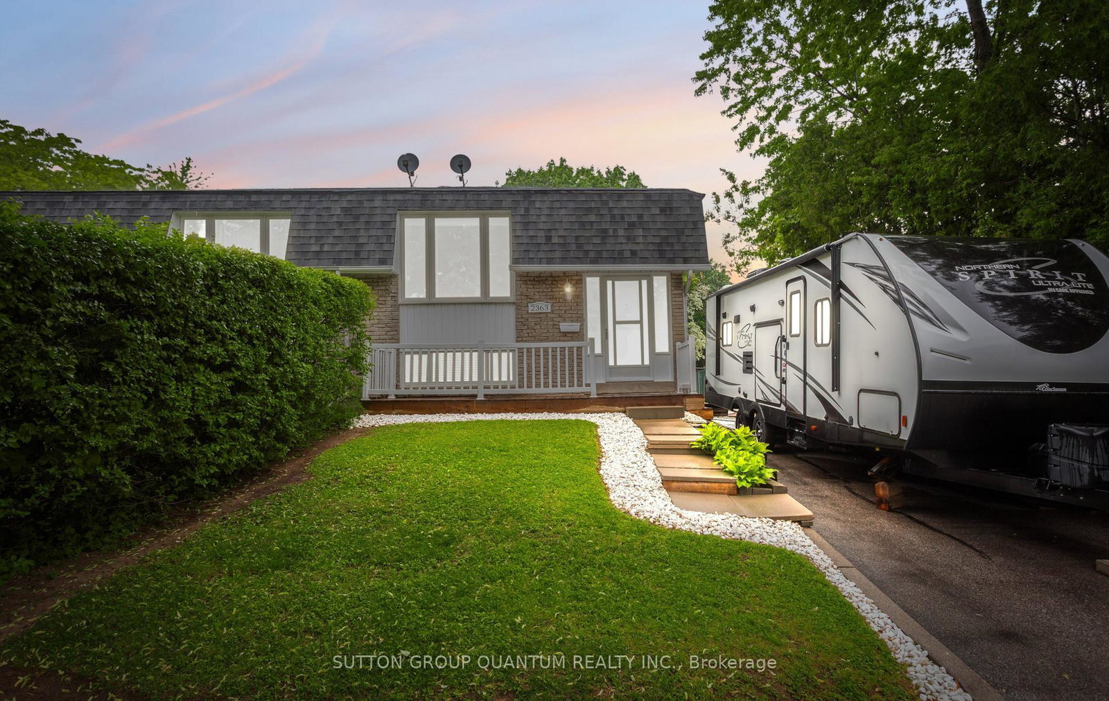 2363-holyhead-drive-burlington-ontario-w13435718
