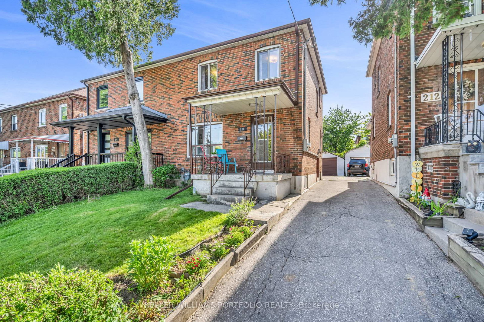 210-bicknell-avenue-toronto-ontario-w13436086