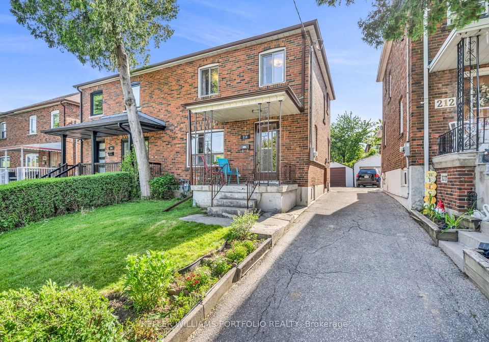 210-bicknell-avenue-toronto-ontario-w13436086