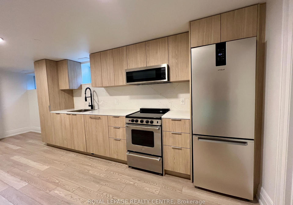 919-sami-street-mississauga-ontario-w13436434