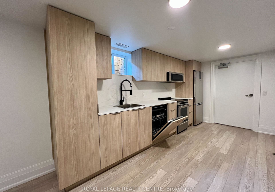 919-sami-street-mississauga-ontario-w13436434