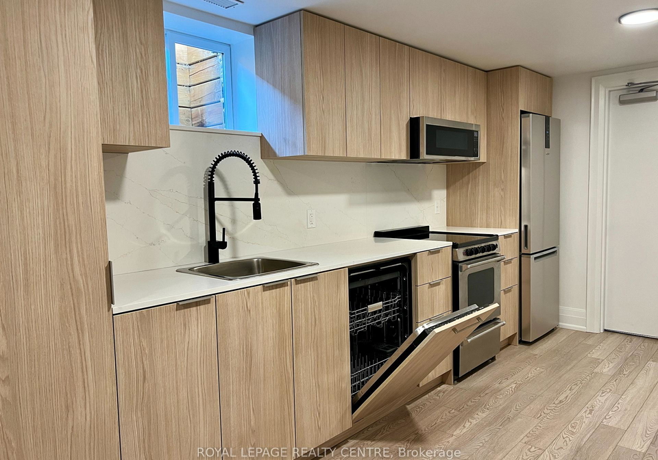 919-sami-street-mississauga-ontario-w13436434