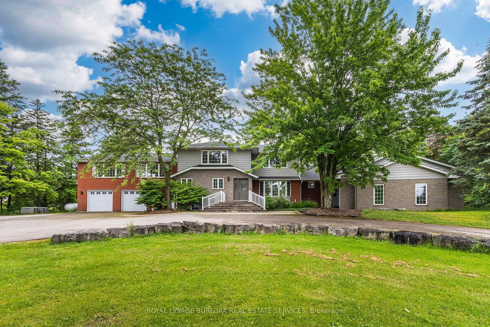 2220-britannia-road-burlington-ontario-w13436736