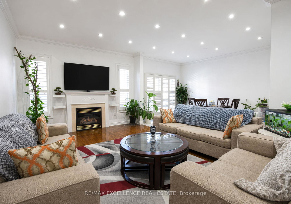 5-castlegate-boulevard-brampton-ontario-w13436856