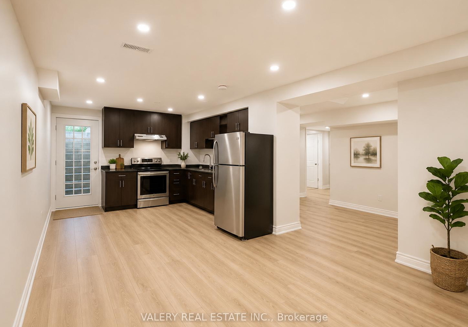 1683-moongate-crescent-mississauga-ontario-w13436880