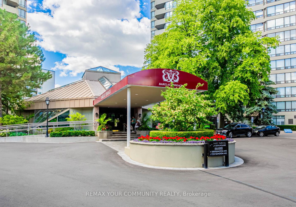 1300-islington-avenue-etobicoke-ontario-w13436958