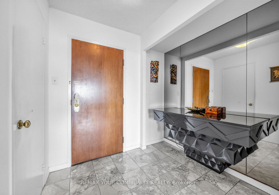 1300-islington-avenue-etobicoke-ontario-w13436958