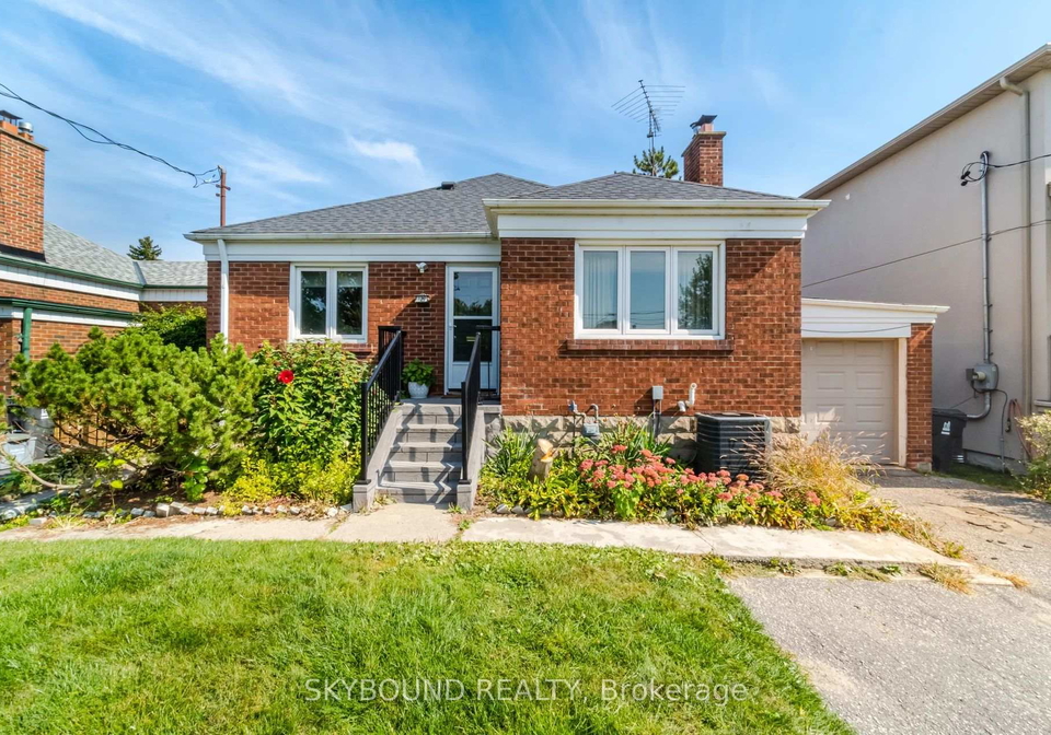 129-milton-street-etobicoke-ontario-w13436998