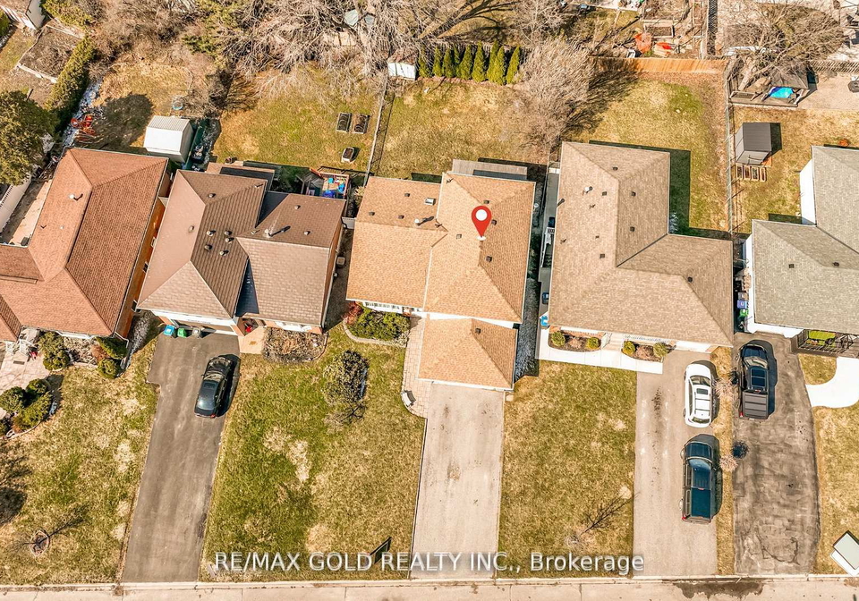 34-deerfield-crescent-brampton-ontario-w13437010