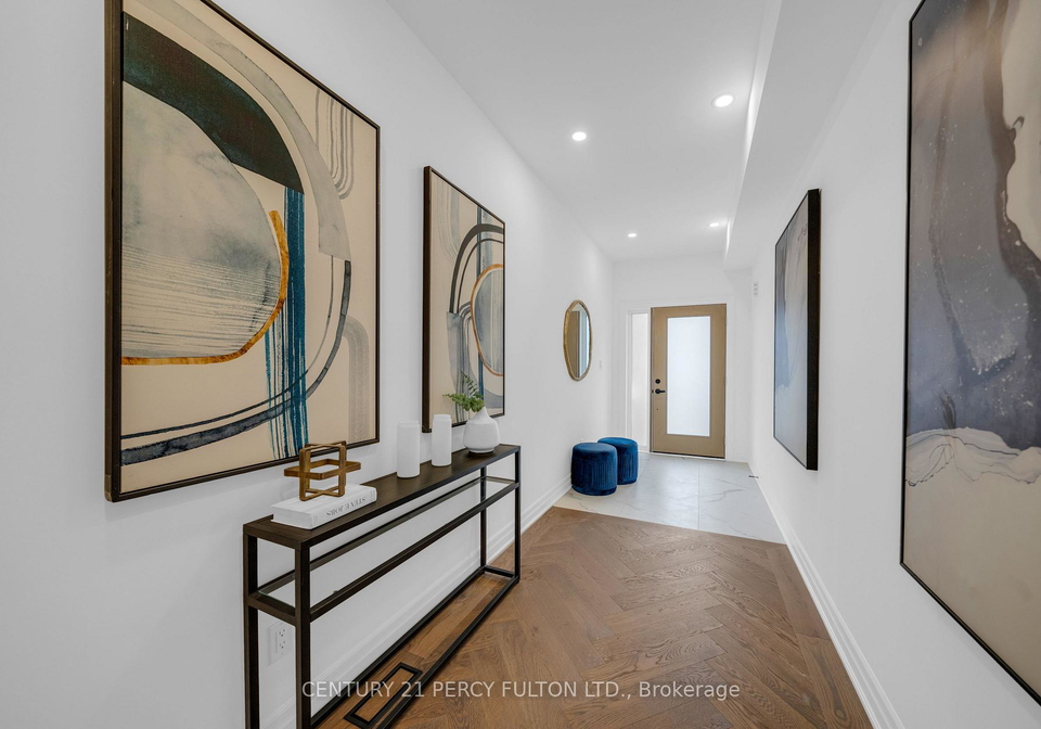 6636-clock-court-mississauga-ontario-w13437244