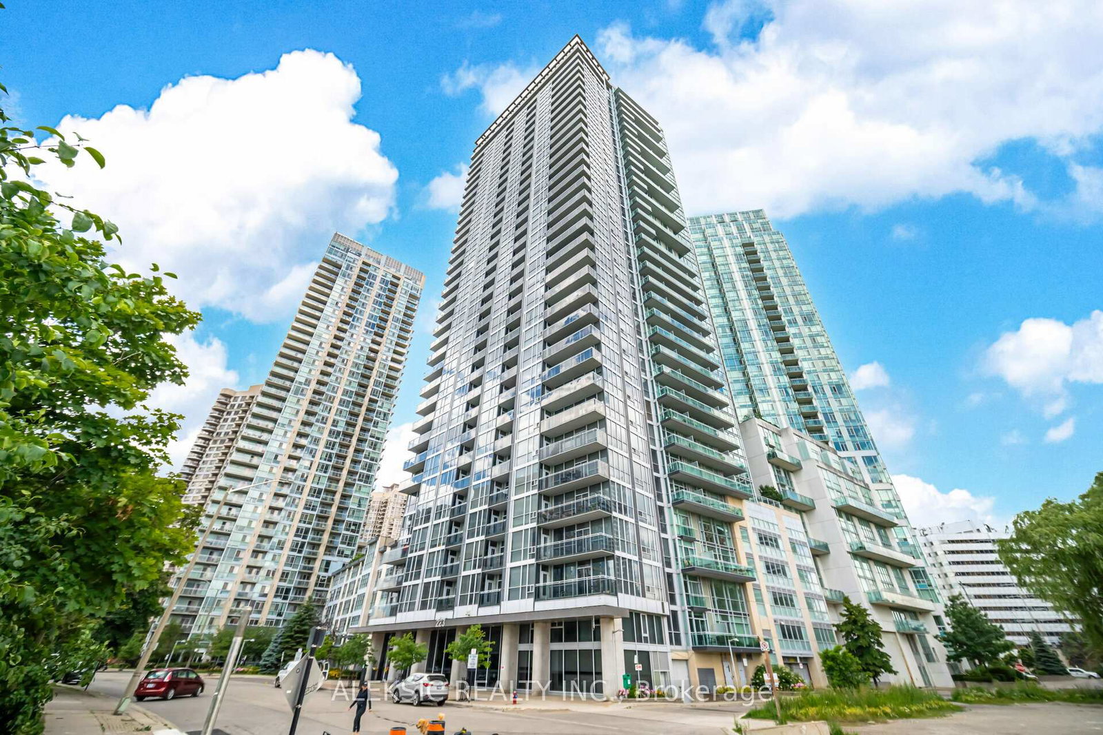 223-webb-drive-mississauga-ontario-w13437404