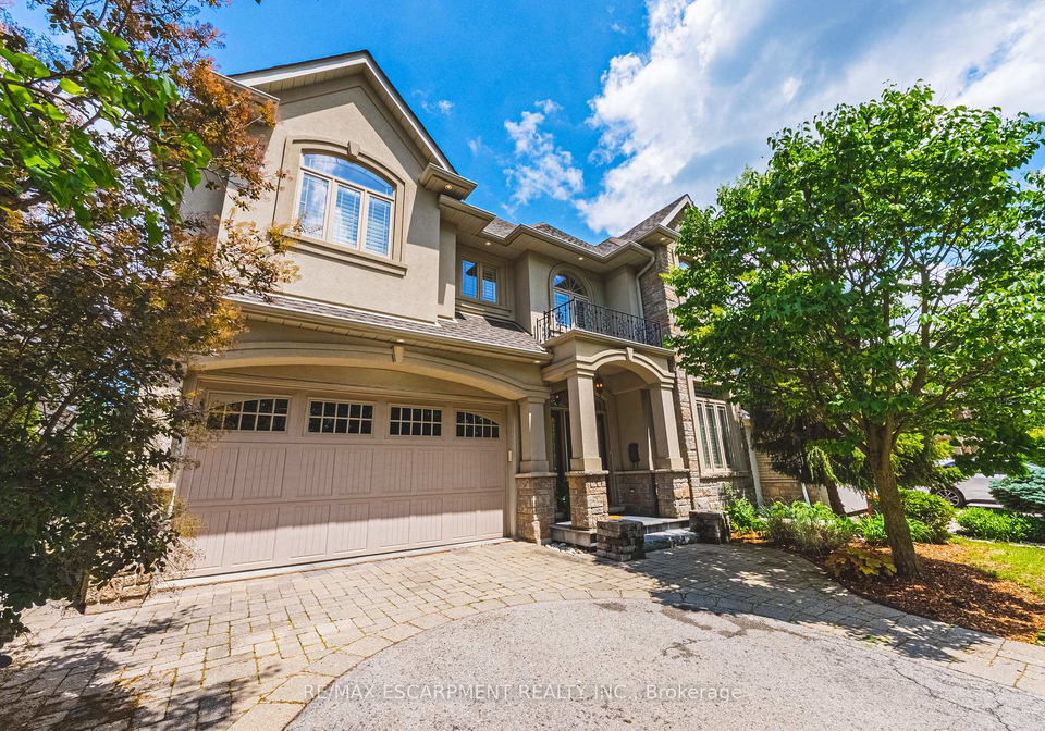 1047-st-matthews-avenue-burlington-ontario-w13437424