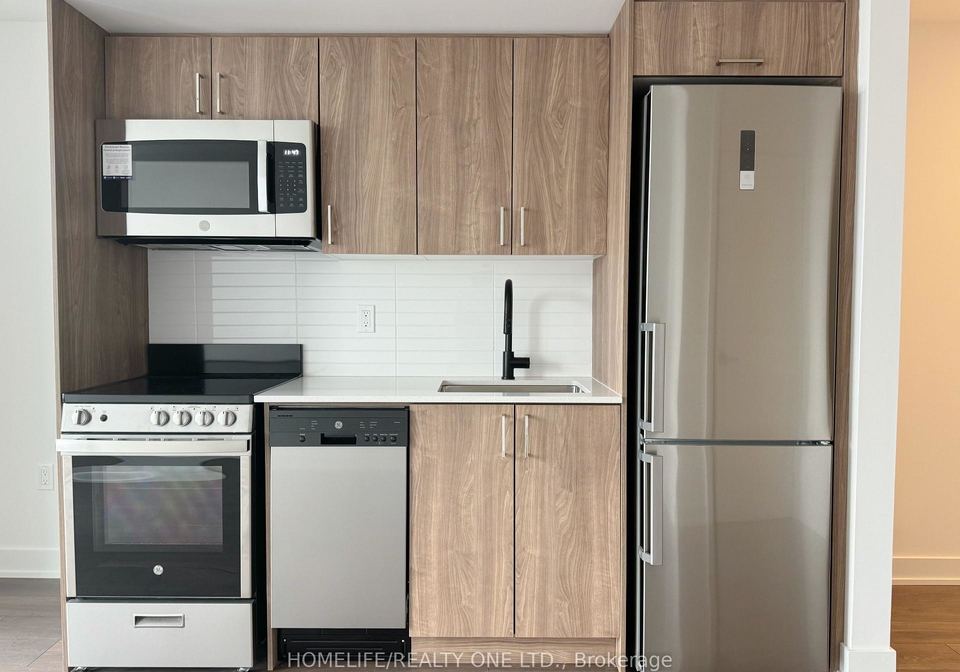 758-dovercourt-road-toronto-ontario-w13437636