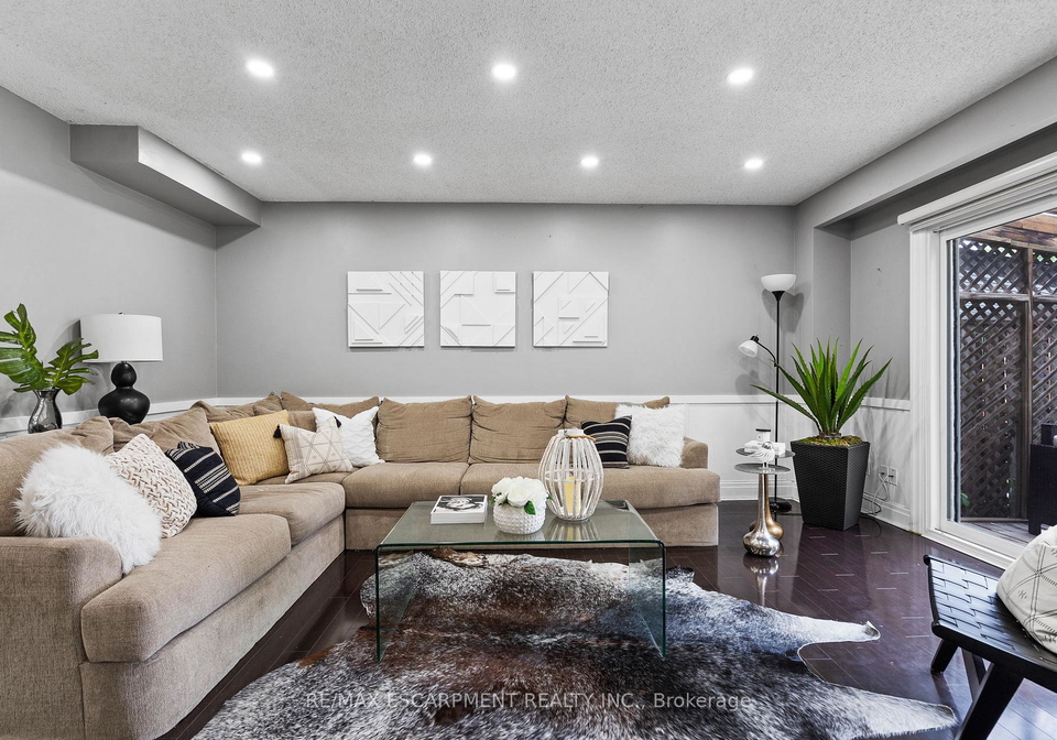 2350-gareth-road-mississauga-ontario-w13437790