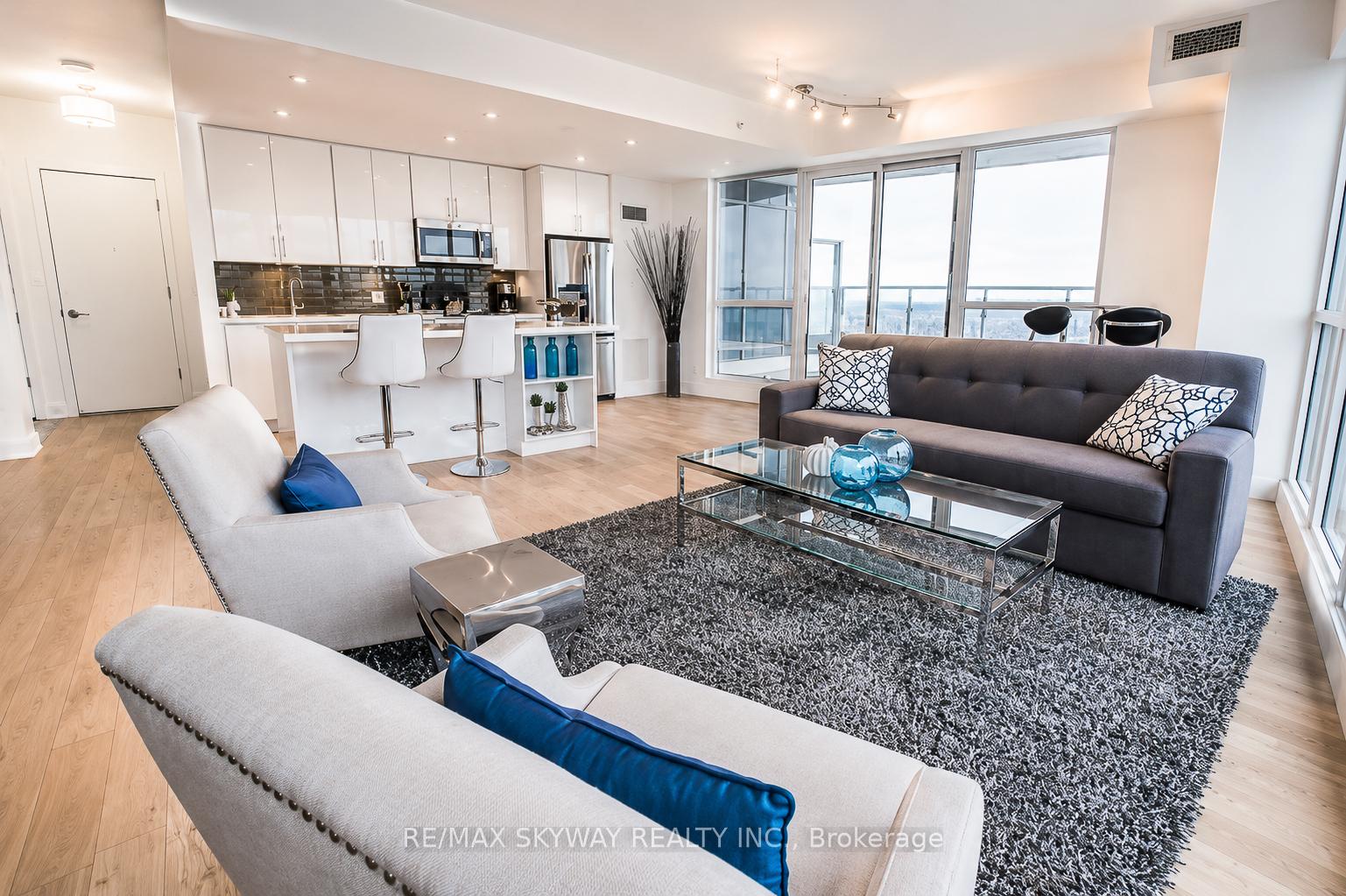 2212-lakeshore-boulevard-w-etobicoke-ontario-w13438010
