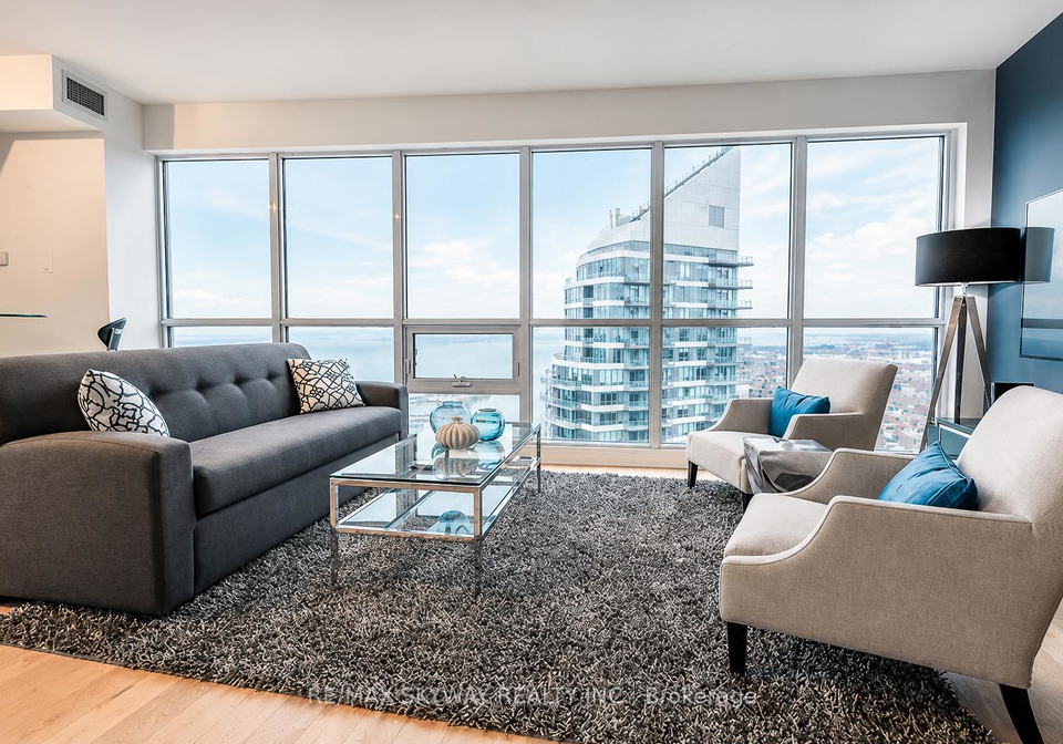 2212-lakeshore-boulevard-w-etobicoke-ontario-w13438010