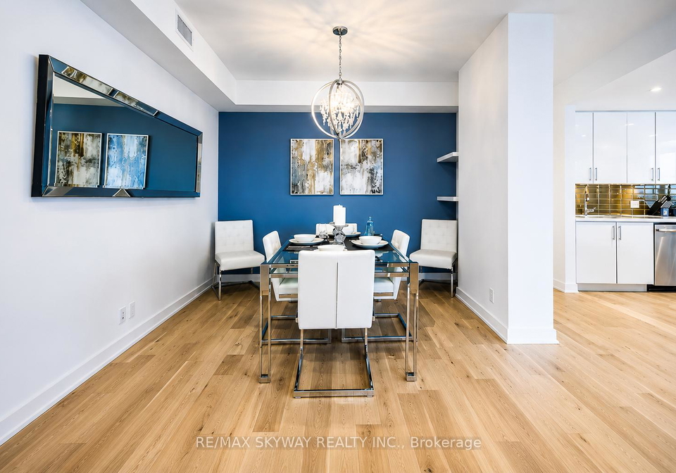 2212-lakeshore-boulevard-w-etobicoke-ontario-w13438010
