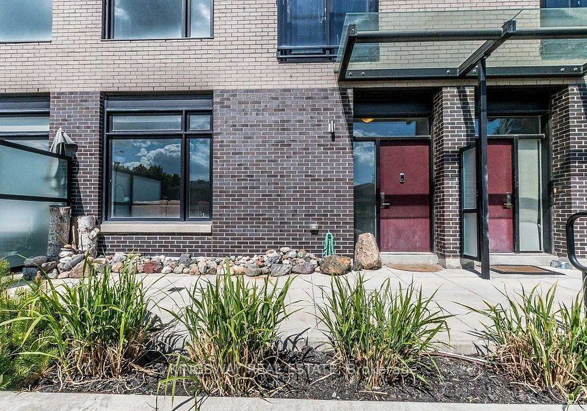 4030-parkside-village-drive-mississauga-ontario-w13438052