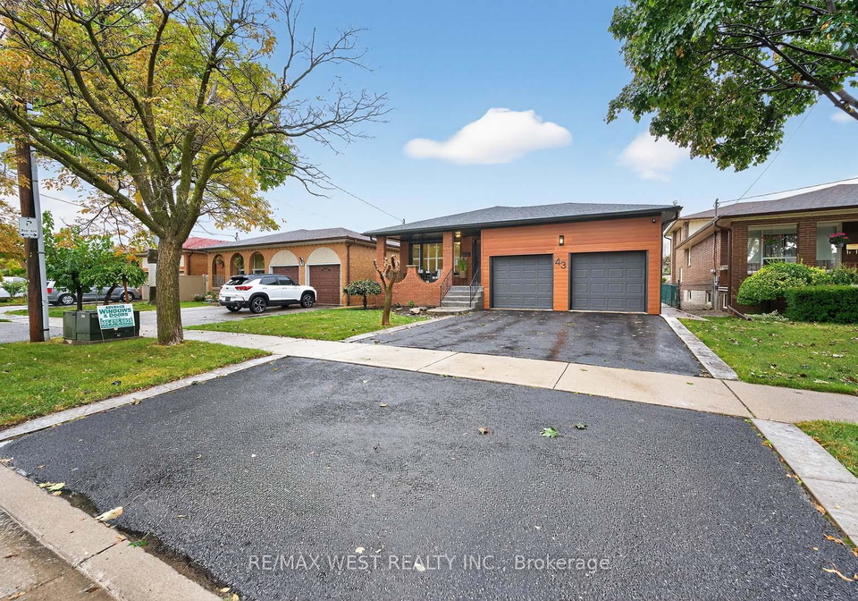 43-st-georges-boulevard-etobicoke-ontario-w13438384