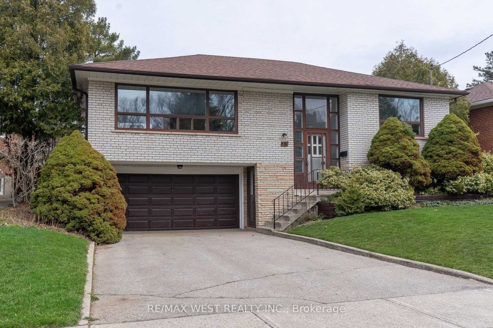 29-fulwell-crescent-york-ontario-w13438398