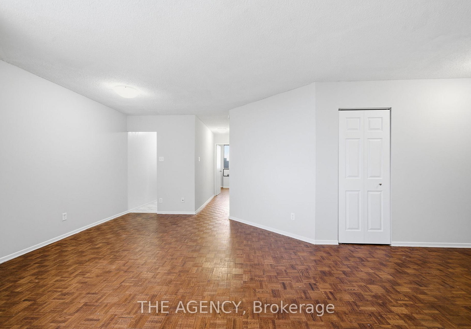 2350-dundas-street-w-toronto-ontario-w13438418