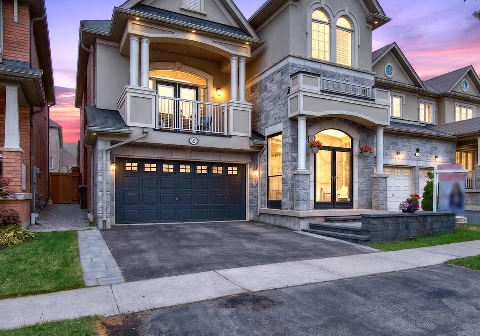 36-attraction-drive-brampton-ontario-w13438426