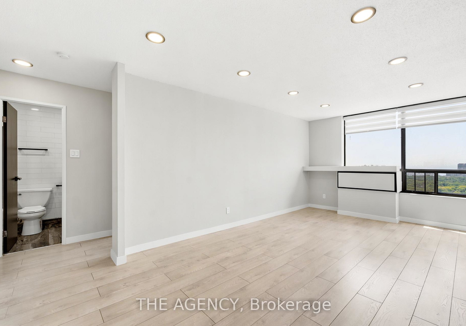2350-dundas-street-w-toronto-ontario-w13438446