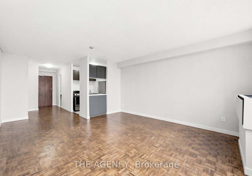 2360-dundas-street-w-toronto-ontario-w13438510