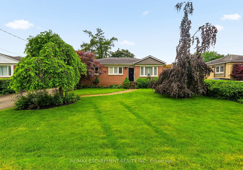 1059-shepherds-drive-burlington-ontario-w13438784